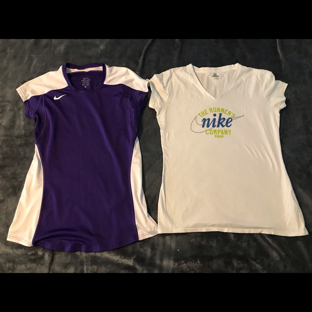 2 women’s Nike shirts- large